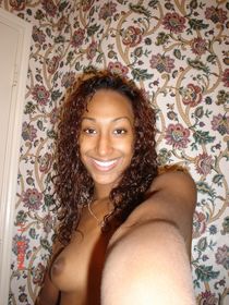 Pretty black babe showing